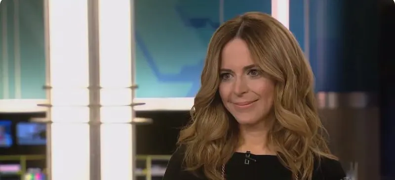 Julie Snyder Salaire