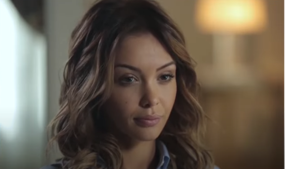 Nabilla Benattia Carrière
