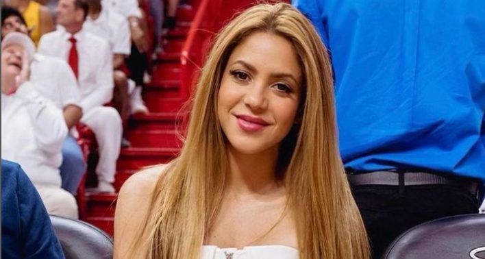 Qui vaut le plus, Shakira ou J.Lo ?