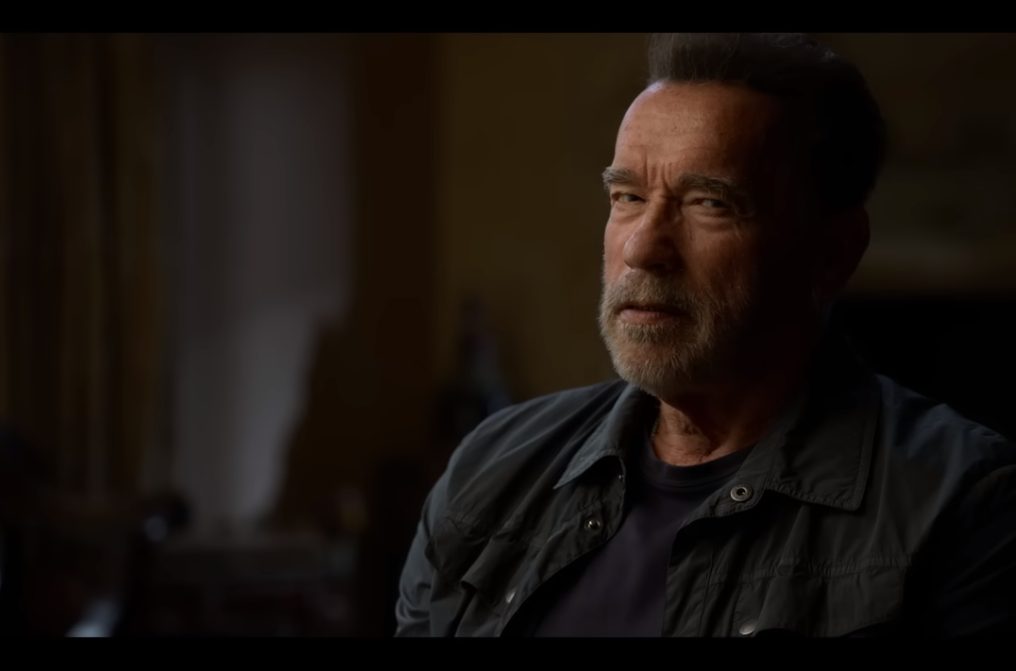 Arnold Schwarzenegger déménage aux États-Unis et carrière d'acteur